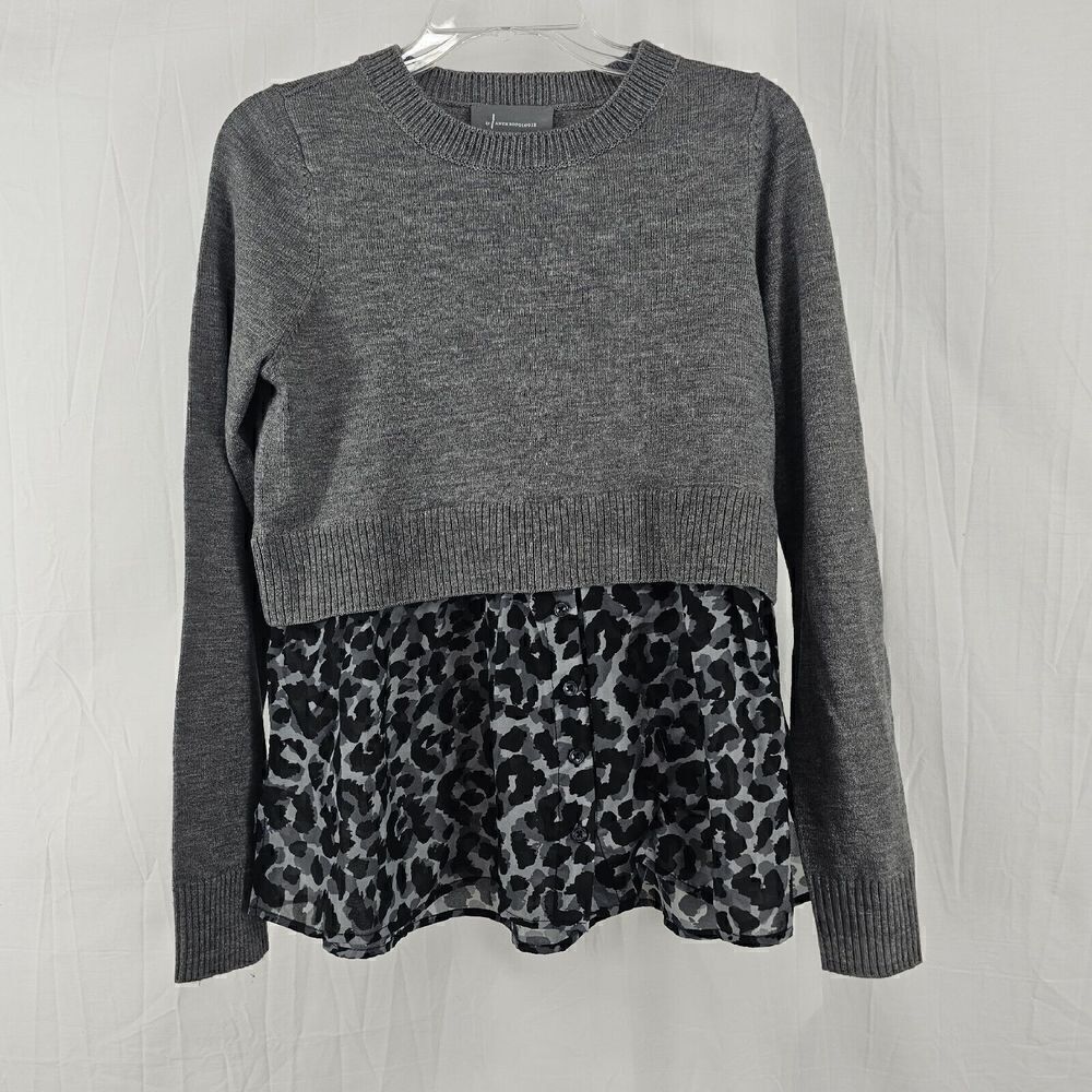 By Anthropologie Lyndsey Pullover Sweater Blouse Swing Hem Gray Leopard Size XS